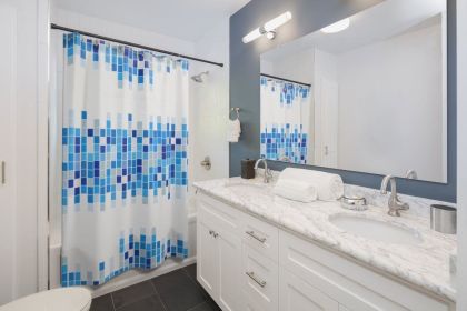 Fabric Shower Curtain, Blue And White Mosaic Squares Print - Sc30913